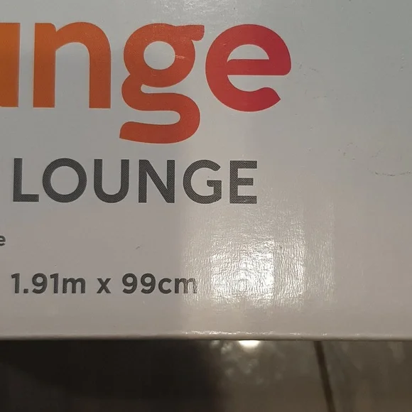 Lounge - Picture 3 of 3